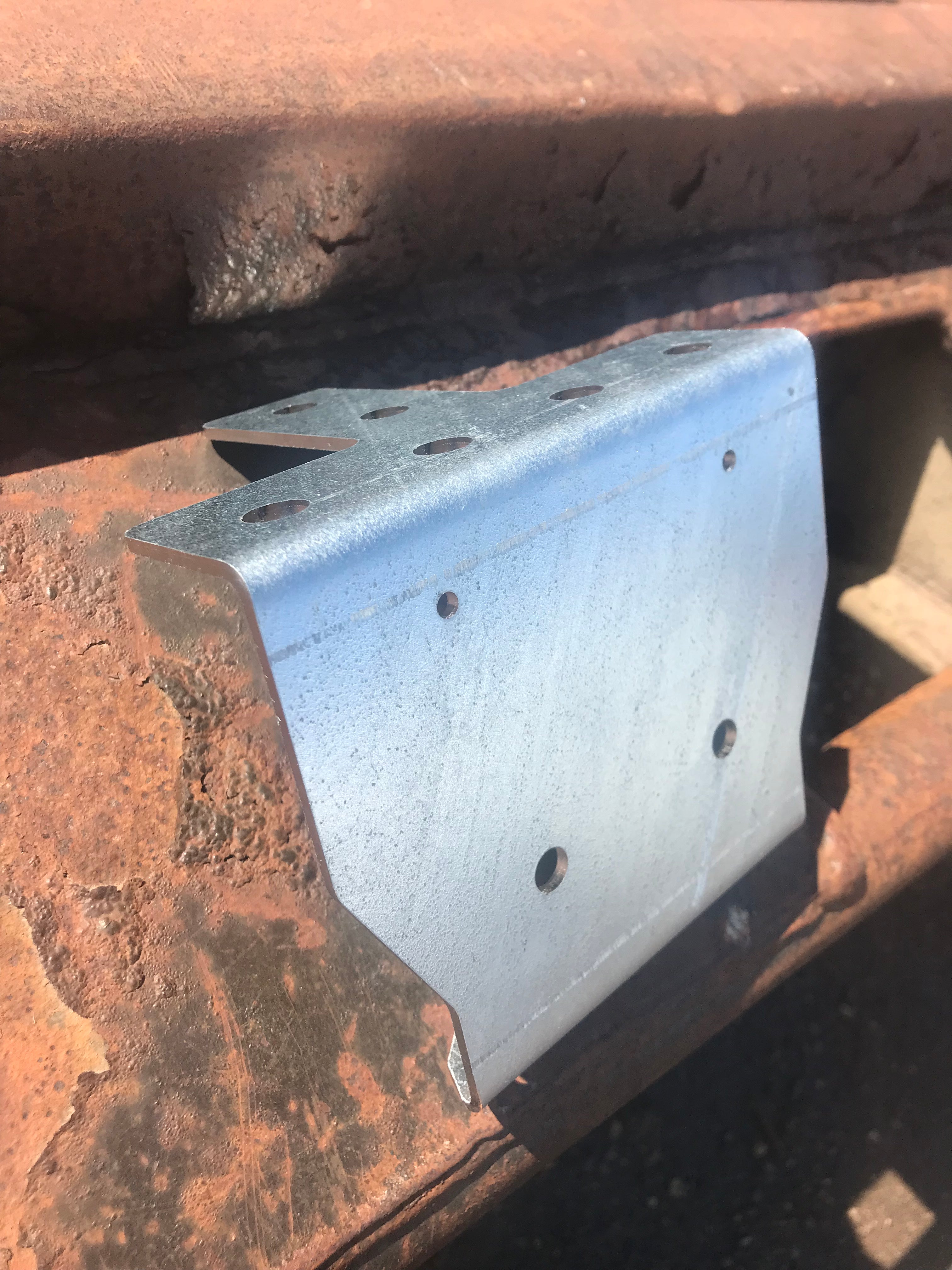 CSM™ Galvanized Container Strut Mount Roof Brackets